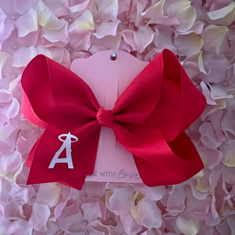Angels bow